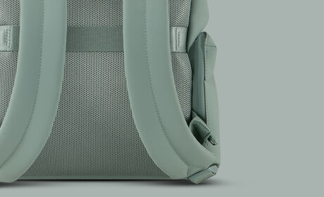 Side pockets