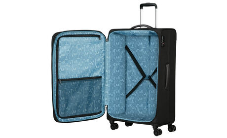 Voll ausgestatteter Innenraum: