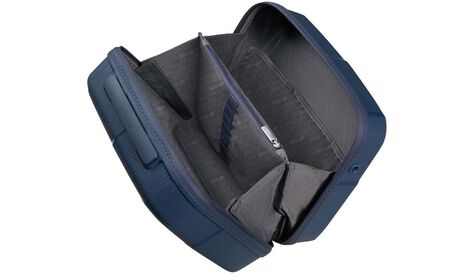 Komplett ausgestatteter Innenraum