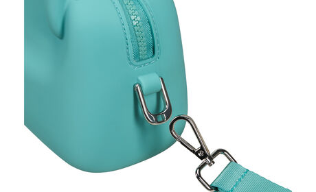 Removable shoulder strap