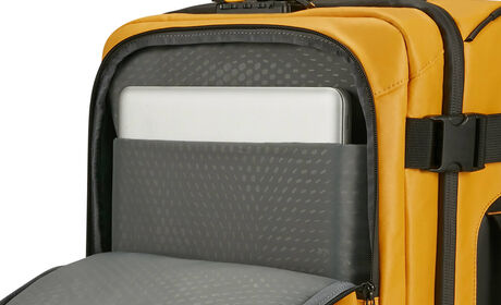 Fronttasche mit Laptopfach
