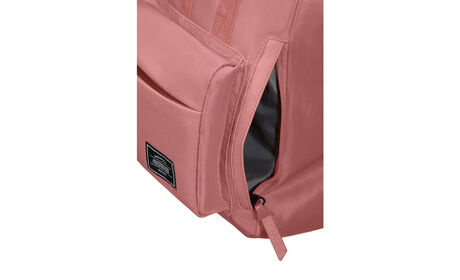 Side pocket