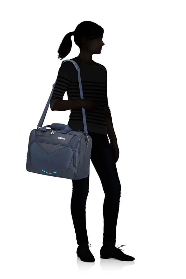 American Tourister Summerfunk 3-Way Boarding Bag  Navy American Tourister Summerfunk 3-Way Boarding Bag  Navy