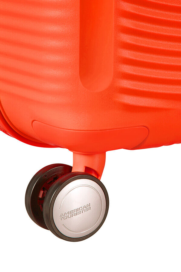 SoundBox Medium Check-in | American Tourister Soundbox Spinner 67cm  Spicy Peach