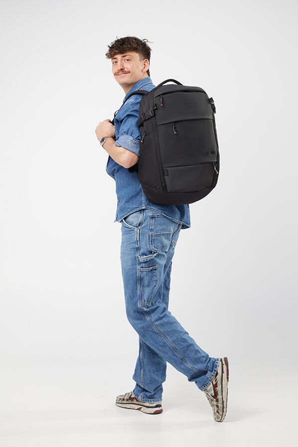 American Tourister Pacepro Laptop Backpack 15.6'  Flash Black