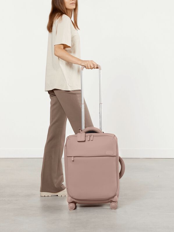 Lipault Lost In Berlin Cabin 55cm  Rose Quartz Lipault Lost In Berlin Cabin 55cm  Rose Quartz