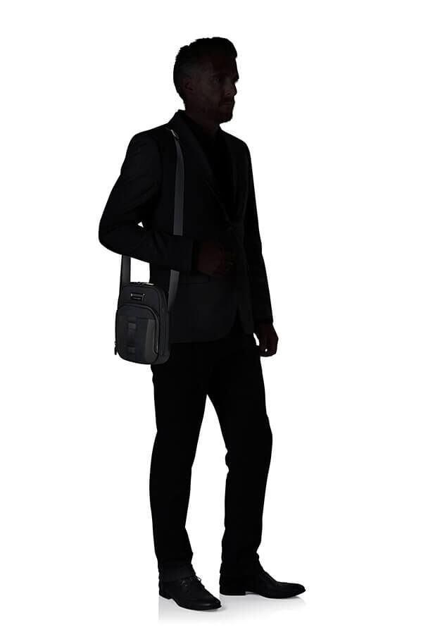 Samsonite Urban-Eye Crossover S 7.9'  Schwarz