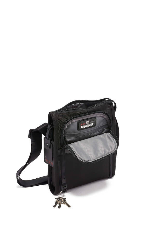 Alpha 3 pocket bag small 2025