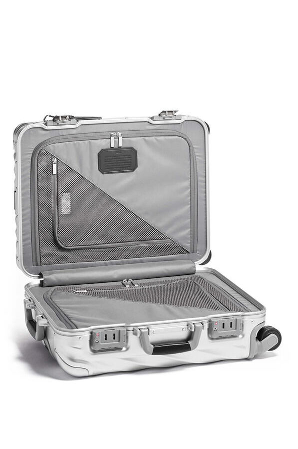 TUMI 19 Degree Aluminium CONTINENTAL CARRY-ON Silver TUMI 19 Degree Aluminium CONTINENTAL CARRY-ON Silver