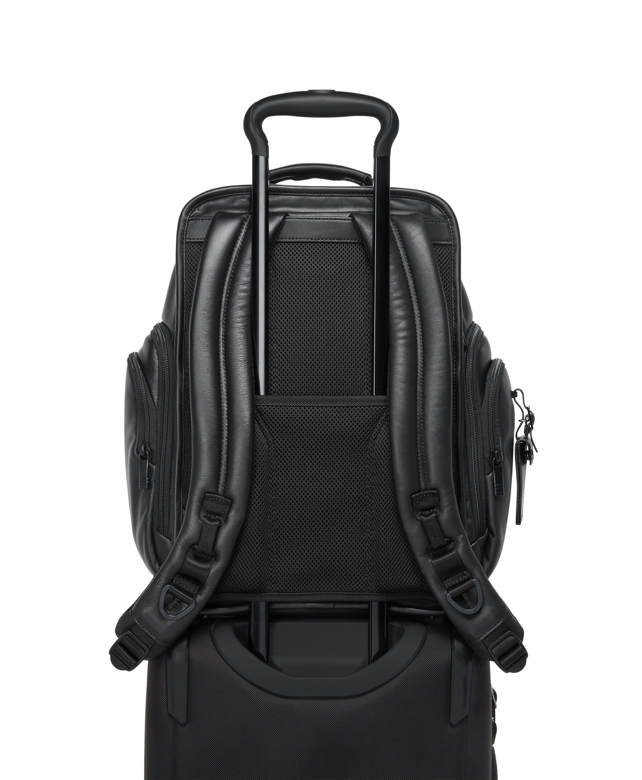 Alpha Tumi brief pack