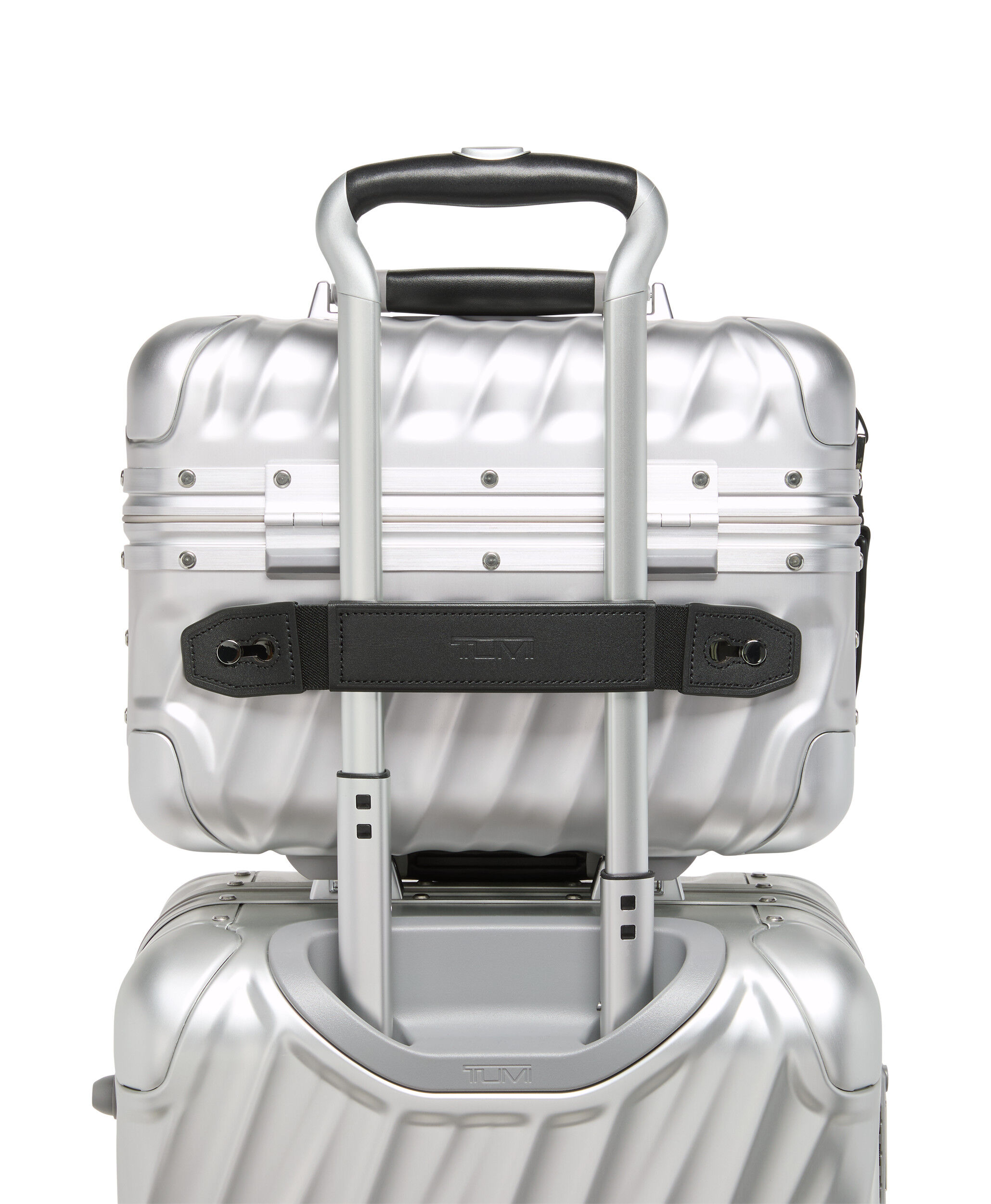 19 Degree Aluminium Beauty Case
