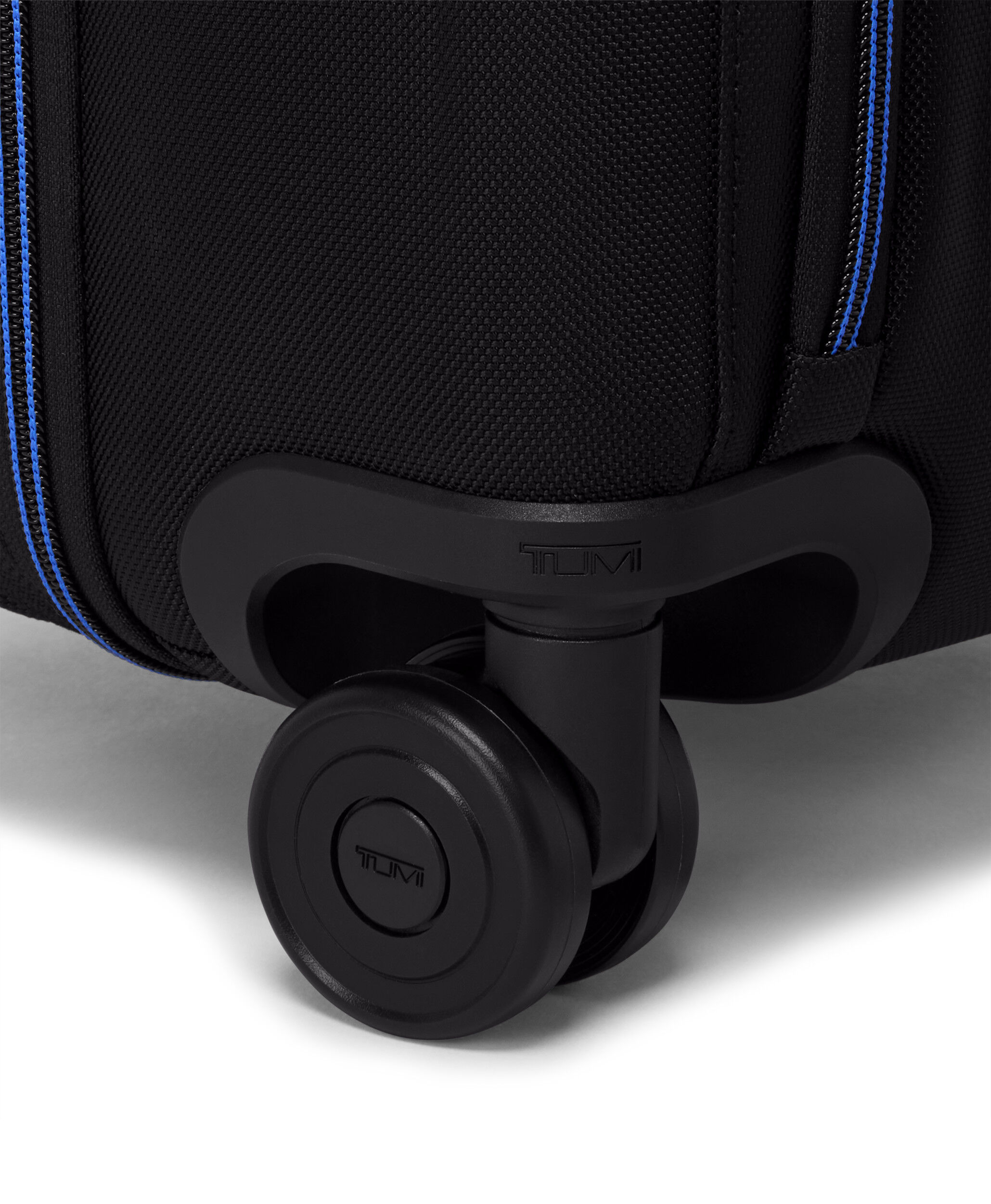TUMI Mittleres erweiterbares Aufgabegep&auml;ck mit doppeltem Zugang
66 cm